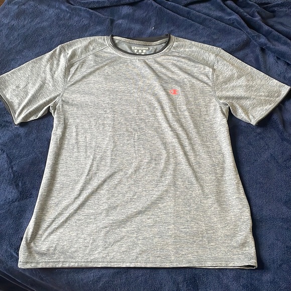Size medium Men’s Champion t-shirt - Picture 1 of 3